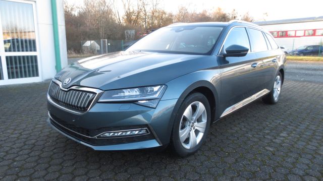 Skoda Superb Combi DSG L&K iV *NAVI/LEDER/LED/SD/AHK*