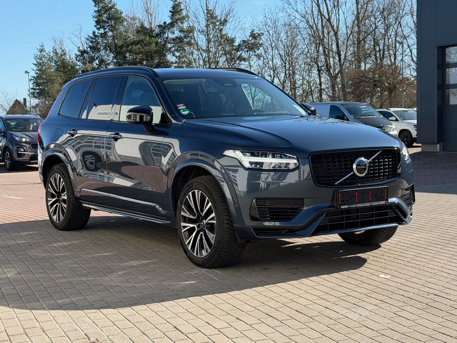 Fahrzeugabbildung Volvo XC90 T8 AWD Ultimate Dark*LUFT*AHK*360°*Massage*