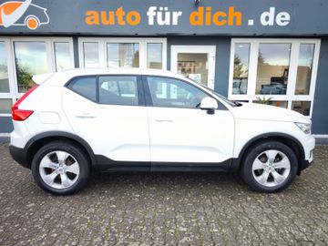 Volvo XC40 Momentum 2WD*AHK*LED*SHZ*Kamera*PDC*