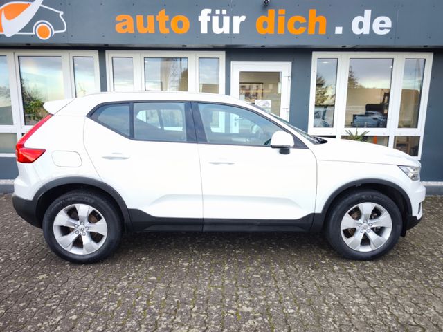Volvo XC40 Momentum 2WD*AHK*LED*SHZ*Kamera*PDC*