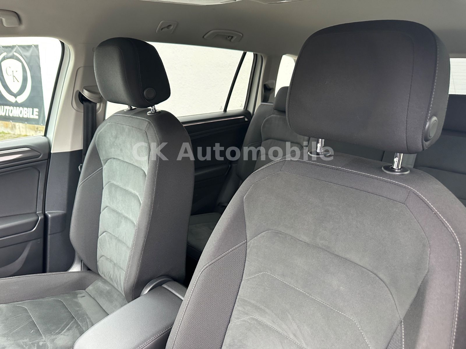 Fahrzeugabbildung Volkswagen Tiguan Allspace Highline 4Motion 2.0 TDI/7 Sitze