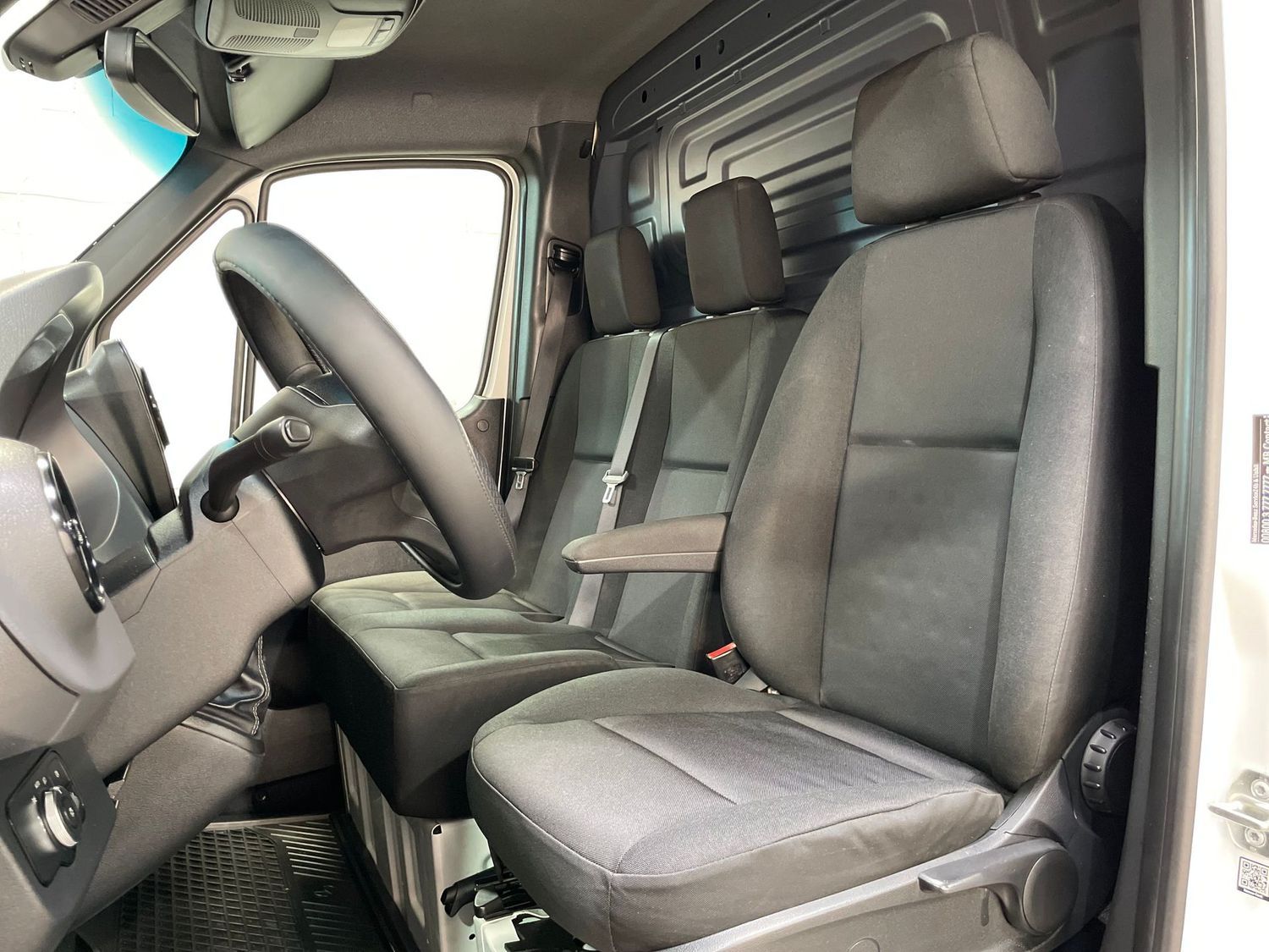 Fahrzeugabbildung Mercedes-Benz Sprinter 214 CDI FWD L2#Kamera#DAB#Klima