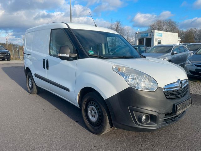 Opel Combo D Kasten L1H1 2,2t 1.4 Benzin 1 Hand