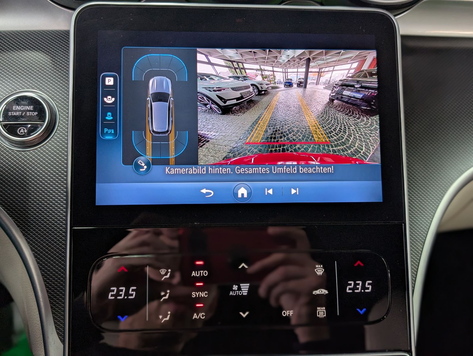 Fahrzeugabbildung Mercedes-Benz C 220 d T 2x Avantgarde LED AHK LEDER KAM 4x-SHZ