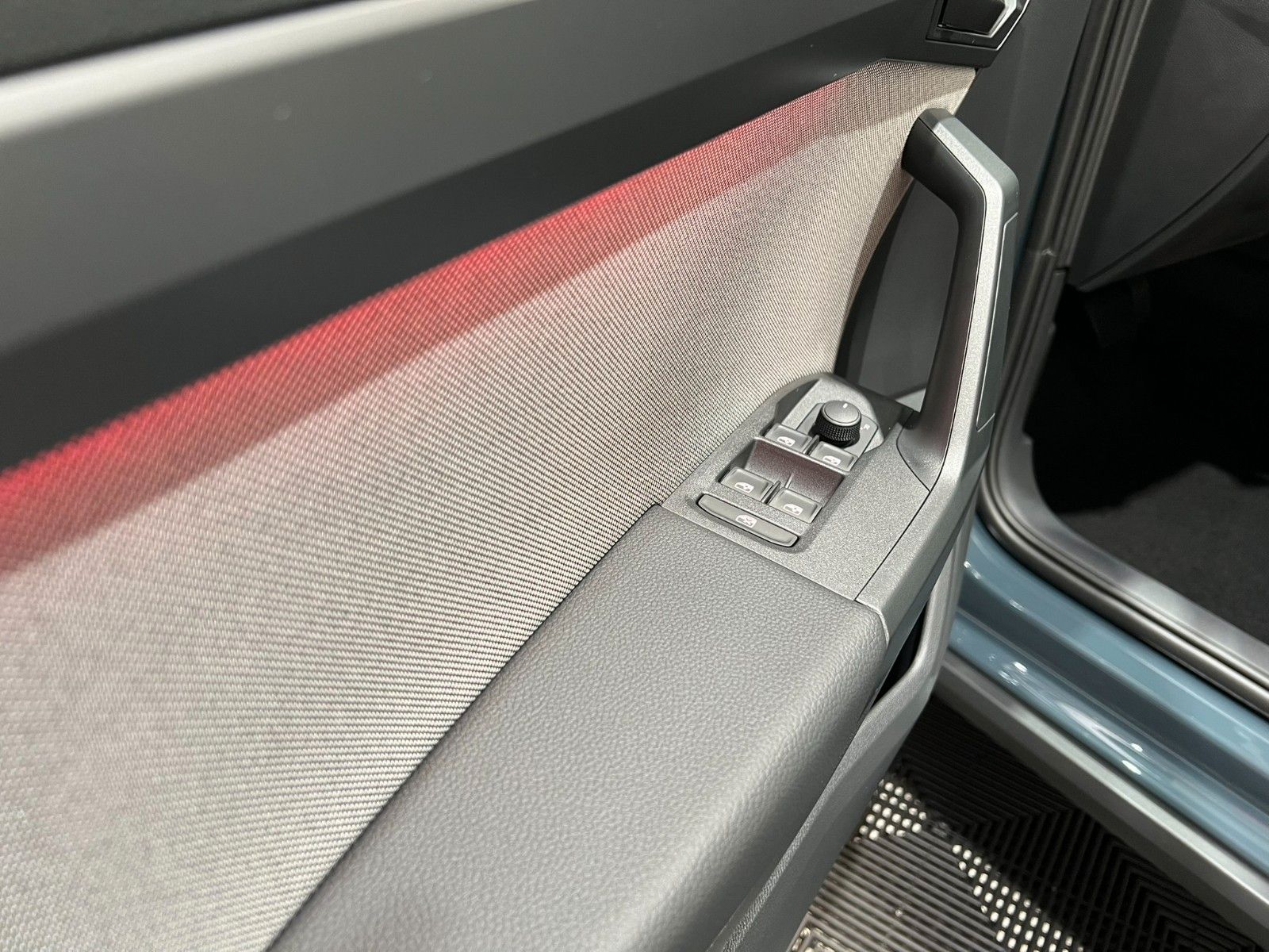 Fahrzeugabbildung SEAT Arona 1.0 TSI 85kW FR DSG
