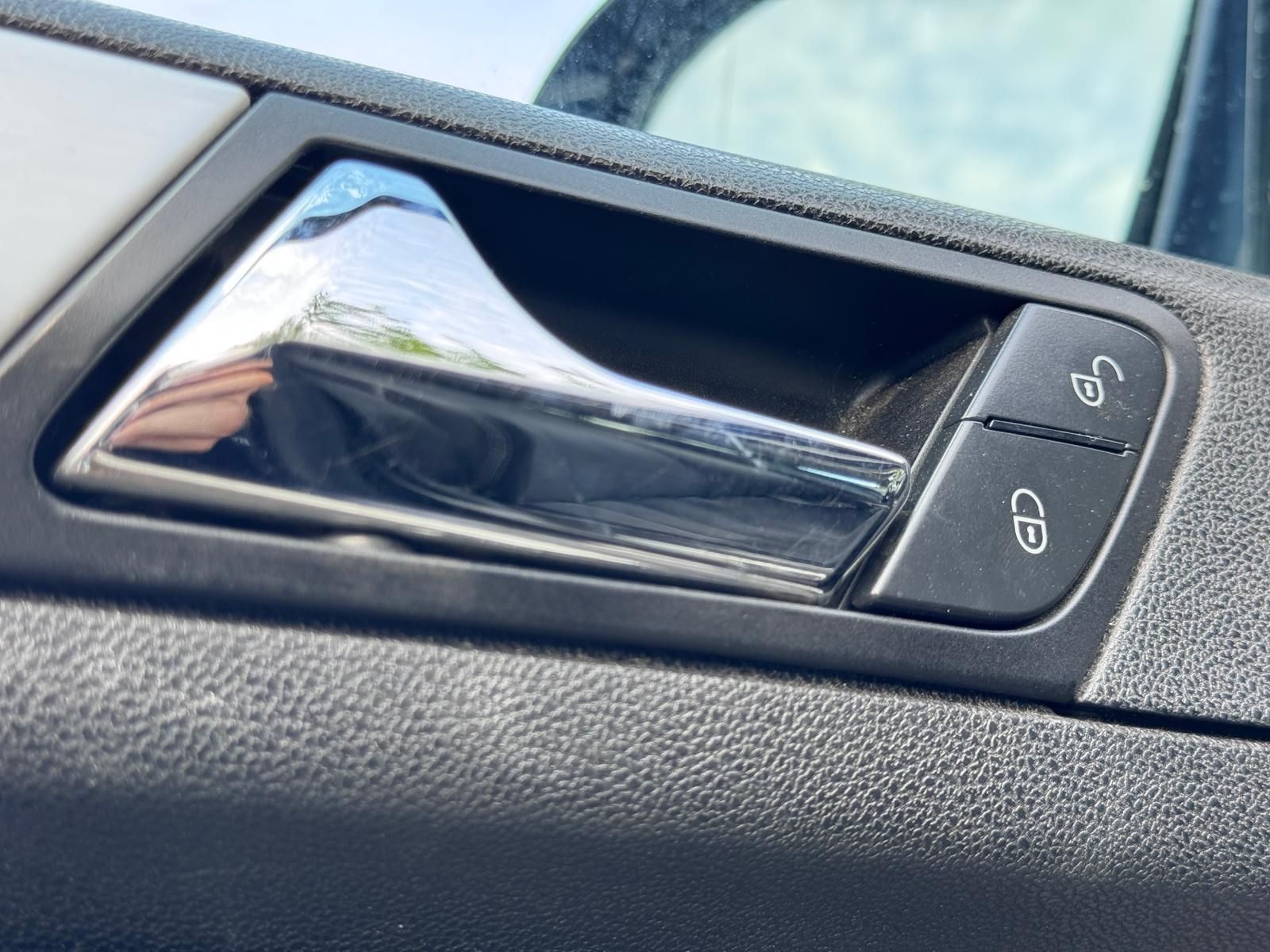Fahrzeugabbildung Mercedes-Benz 3.0 CDI V6 BRABUS/PANO/AHK/RCAM/ALLWETTER/LED