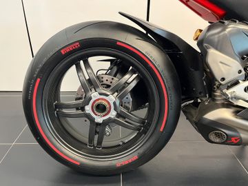 Ducati Panigale Superleggera V4   222  500