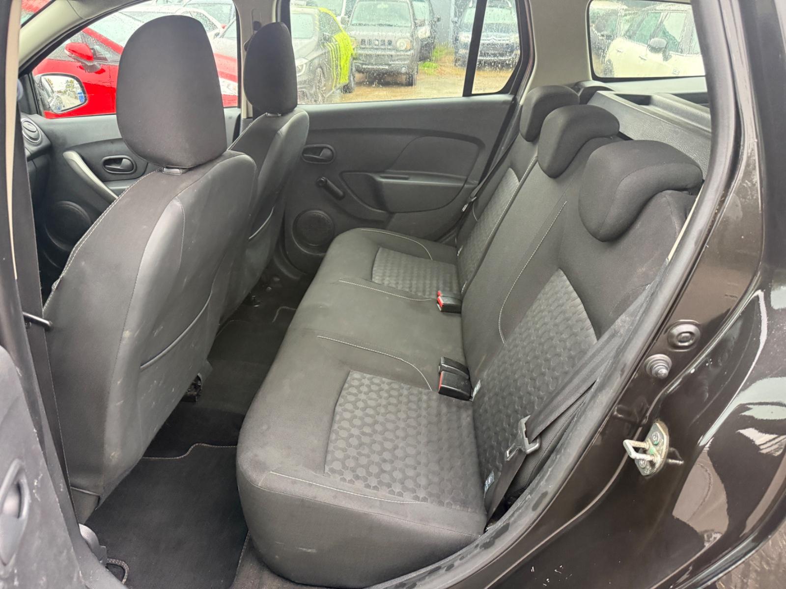 Dacia Logan 2014 — photo 8