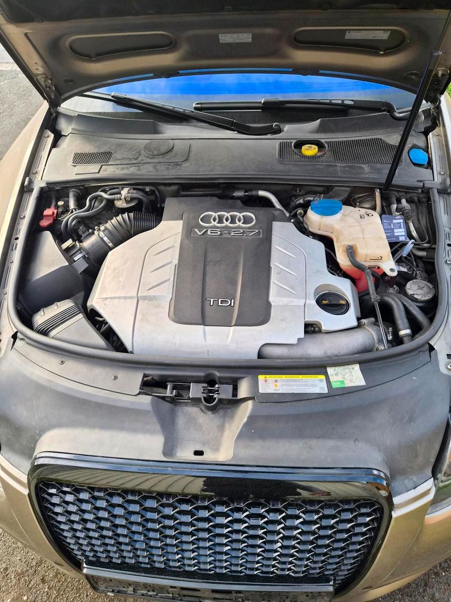 Audi Quattro 2011 — photo 8
