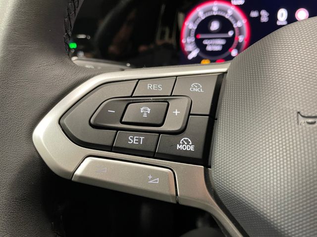 Golf VIII Life 1.5 TSI STANDHZG RFK NAVI SHZ