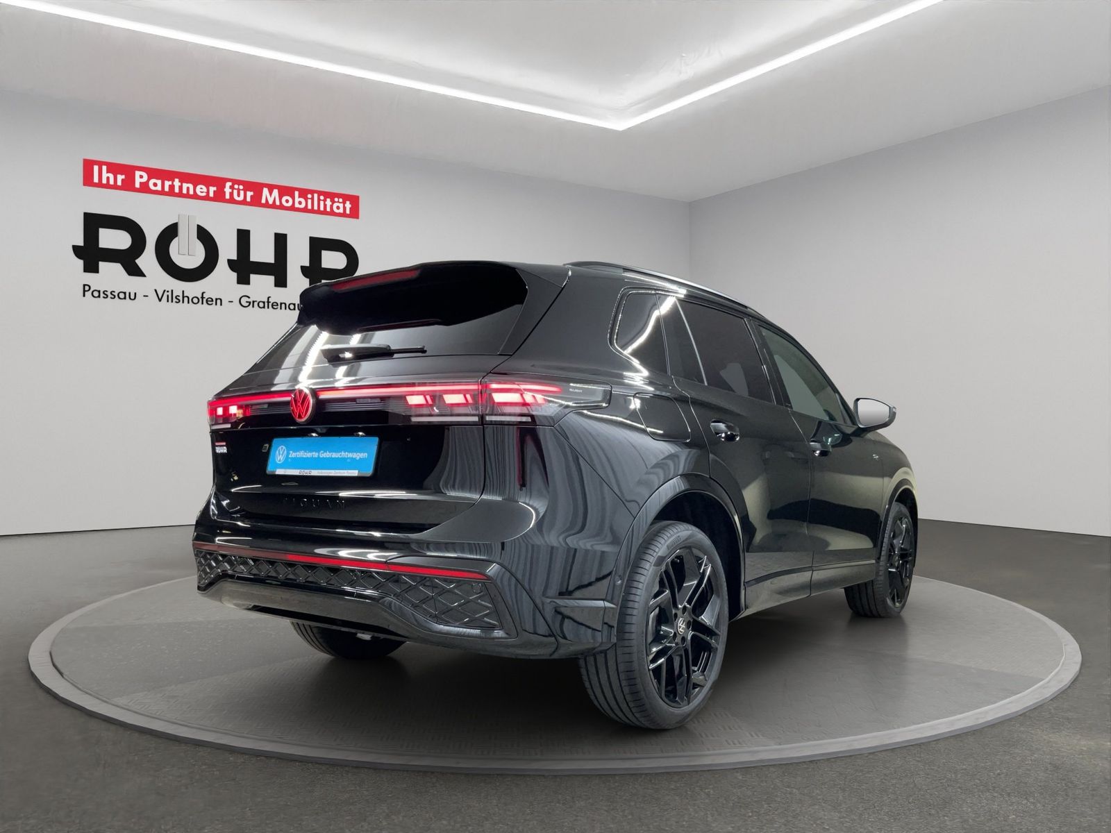 Volkswagen Tiguan R-Line 2.0 TDI Black 360 ACC SD foto 4