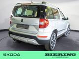 Skoda Yeti Outdoor 1.4 TSI L&K PANO PDC XENON LEDER - silberne Skoda Yeti