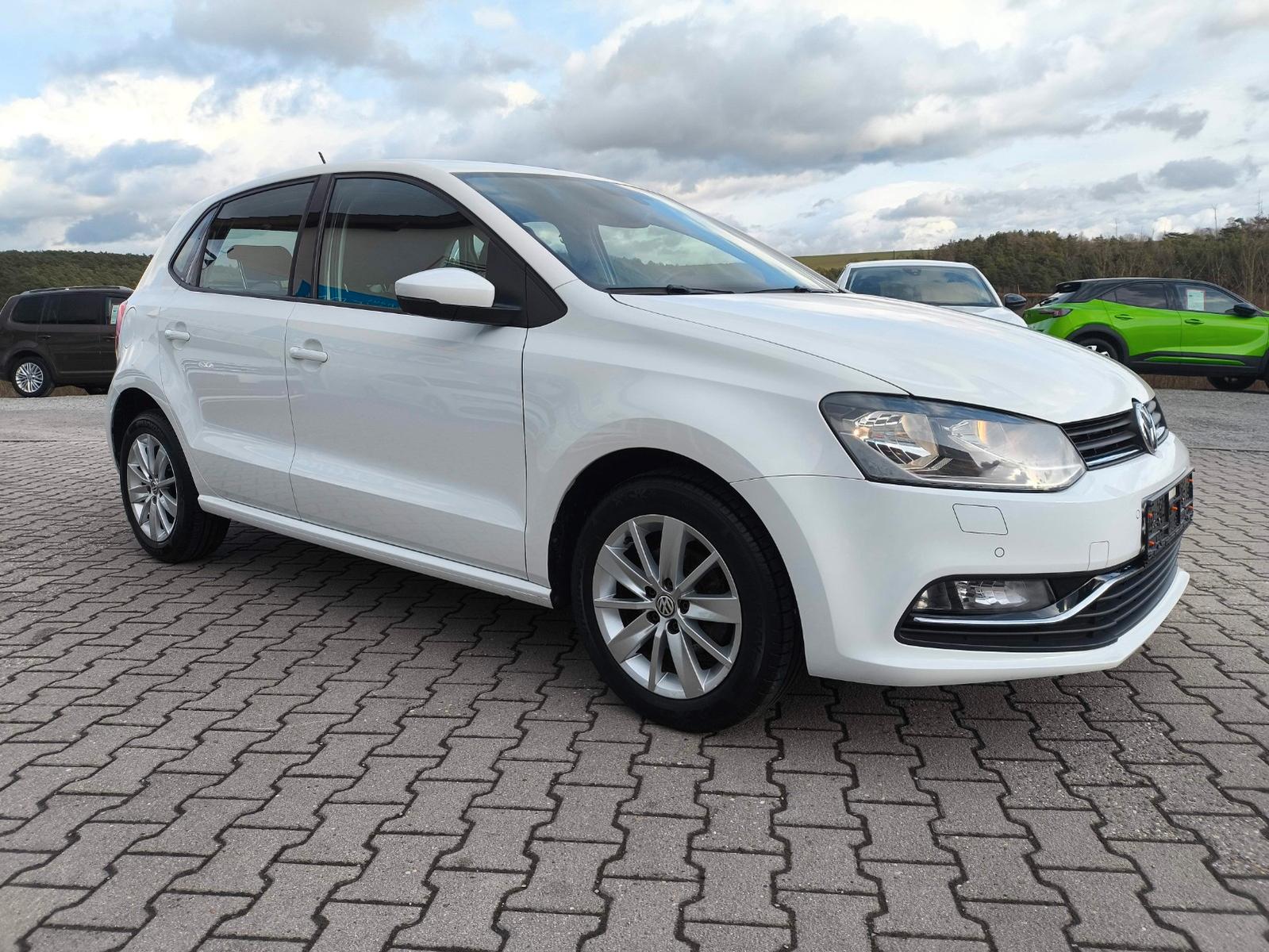 Volkswagen Polo 1.2 TSI Highline PDC v+h SHZ Climatronic