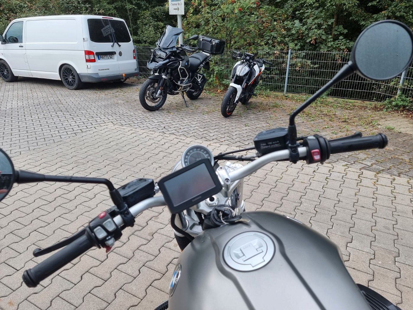 Fahrzeugabbildung BMW R nine T Scrambler Navi, Wilbers, Akrapovic