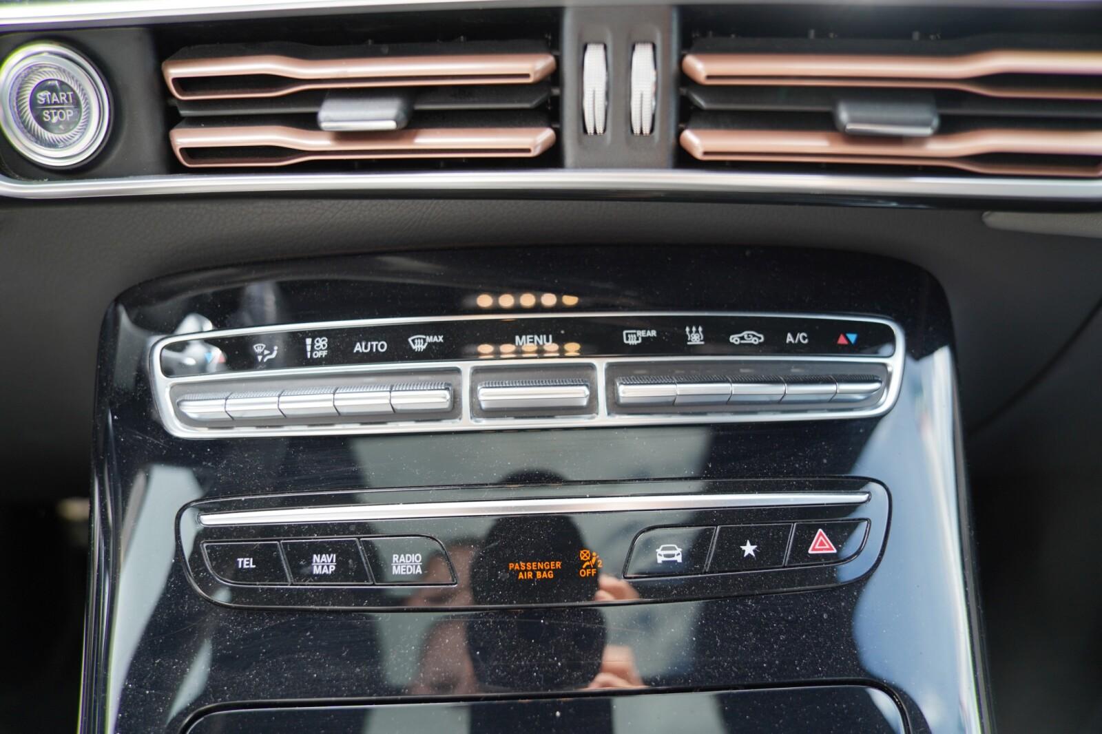 Mercedes-Benz EQC AMG Line 4Matic 360° Kamera Keyless Burmeste