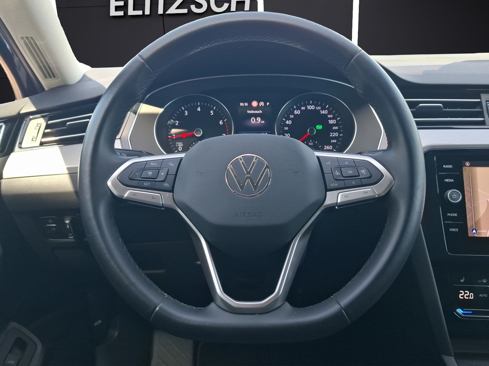 Fahrzeugabbildung Volkswagen Passat Variant TSI Business DSG Matrix Navi ACC