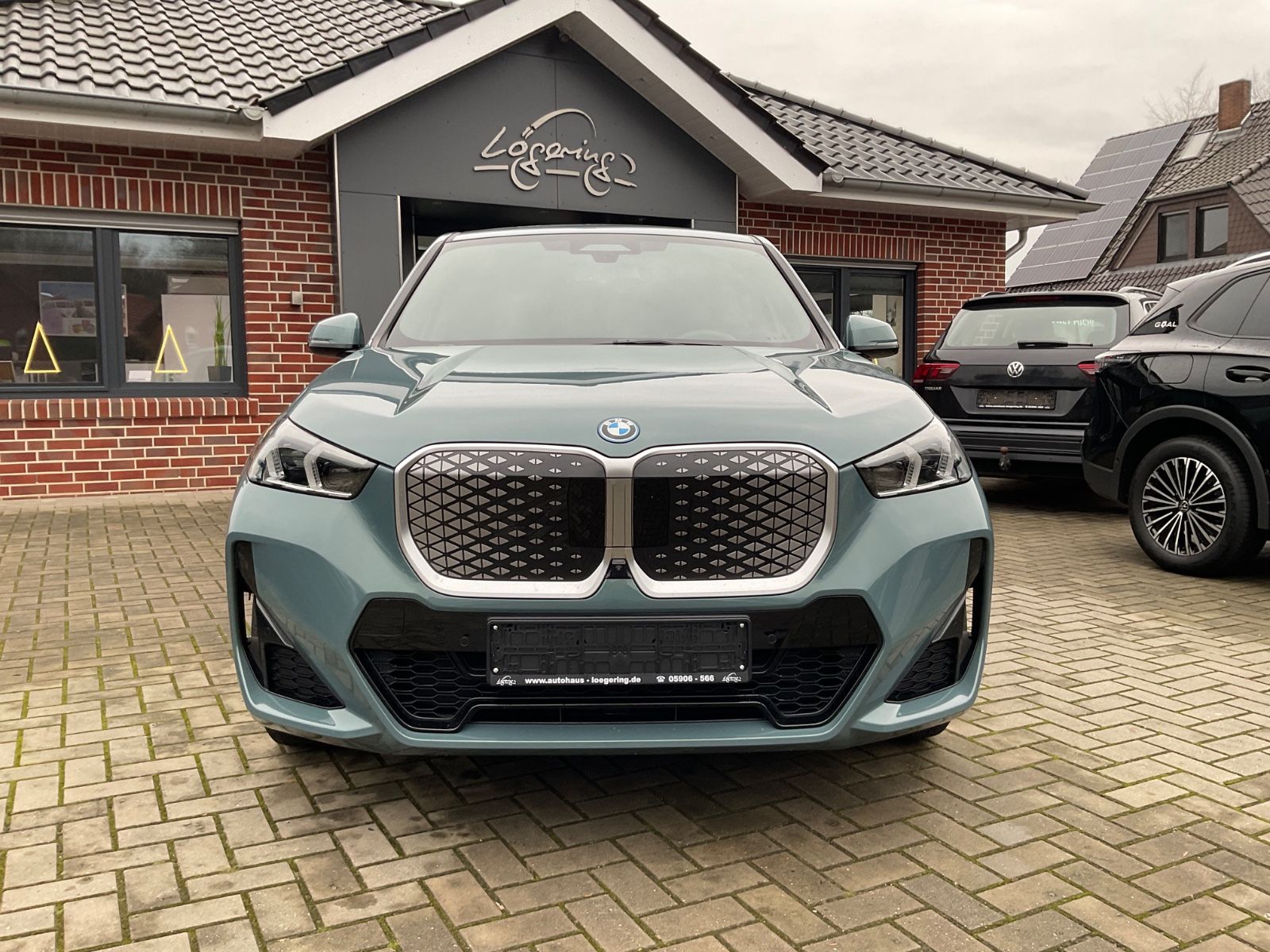 Fahrzeugabbildung BMW iX1 30 xDrive M Sport,HeadUp,Navi,Kamera