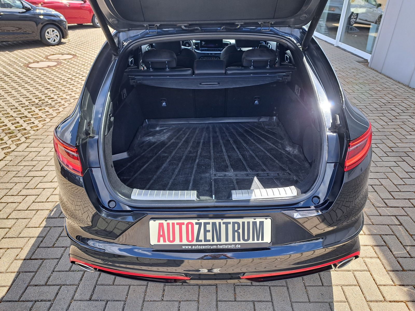Fahrzeugabbildung Kia ProCeed GT LED PANO AHK BASTUCK NAVI MEMORY