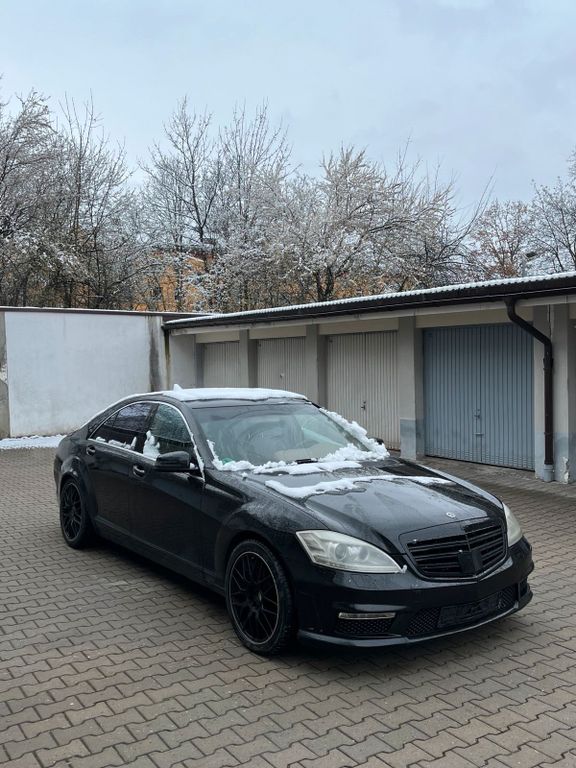 Image of Mercedes-Benz S 500