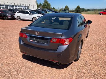 Honda Accord - 4