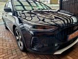 Ford Focus Turnier Active X Matrix LED B&O NAVI