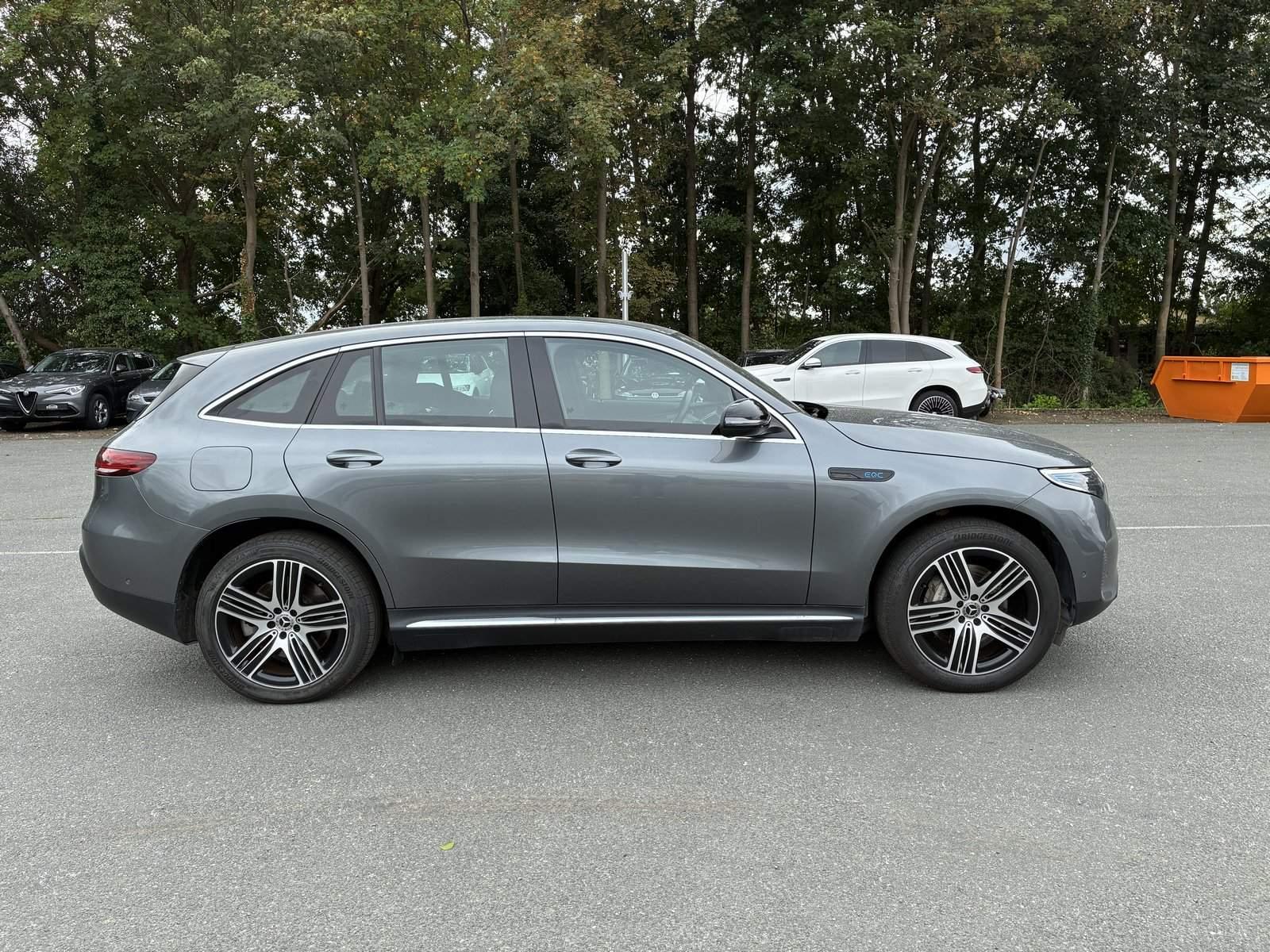 Mercedes-Benz EQC 400 4Matic MultiBeam+Kamera+8x AluFelgen !!!