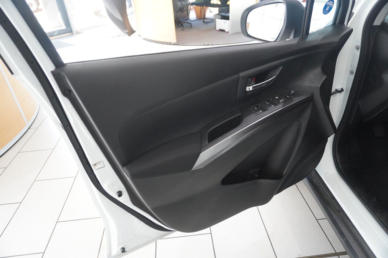Fahrzeugabbildung Suzuki (SX4) S-Cross 1.4 COMFORT NAVI/LED/KAMERA/SH/DAB