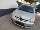 Toyota Verso - Toyota Verso: Kombi
