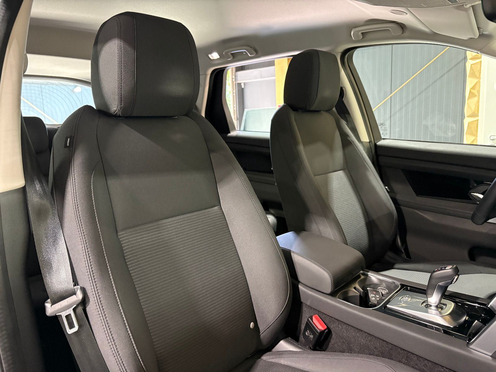 Fahrzeugabbildung Land Rover Discovery Sport AWD/360°/APPLE/SHZ/TEMPOMAT/LED/