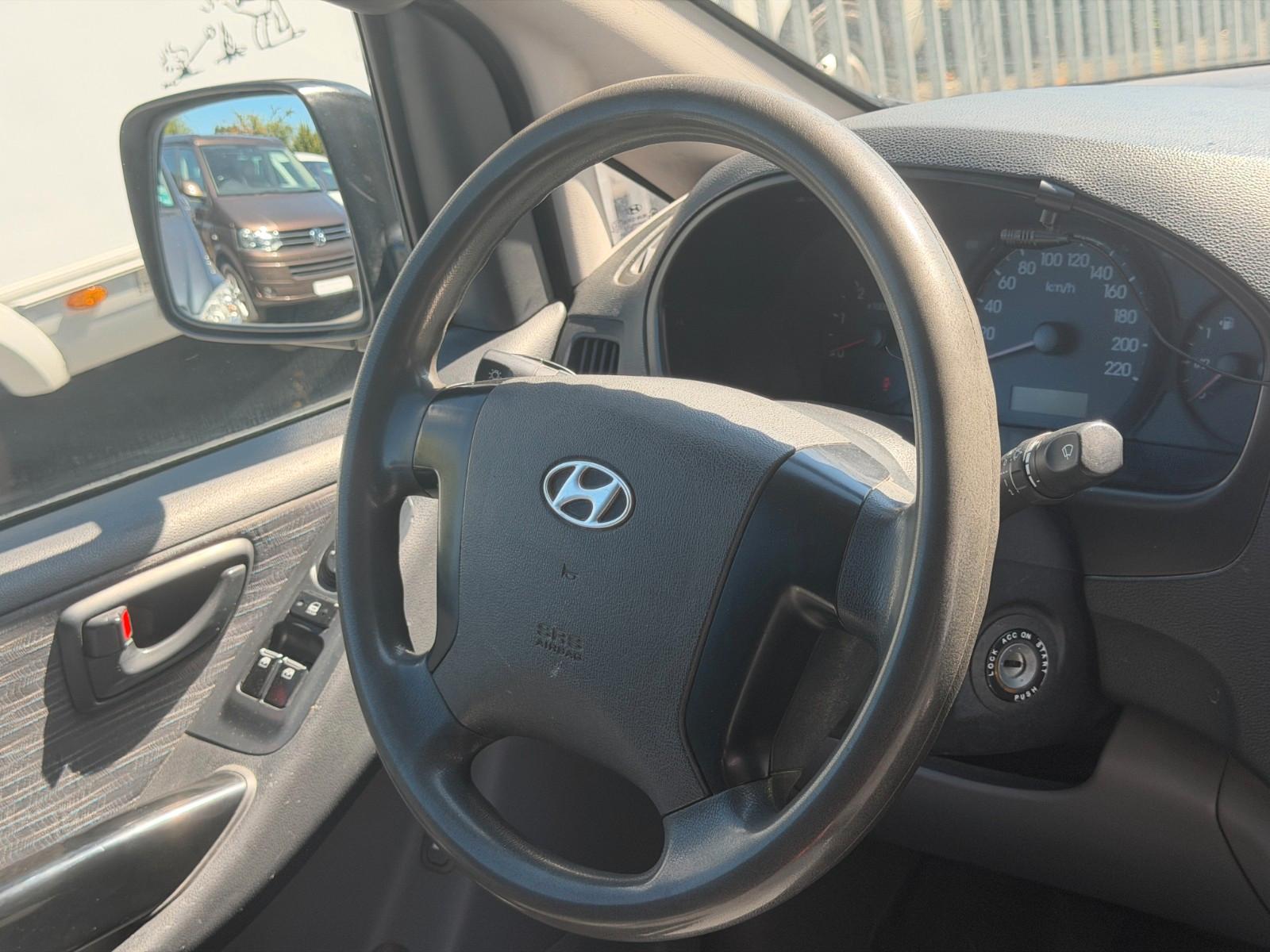 Hyundai H-1  2.5 CRDI Kasten