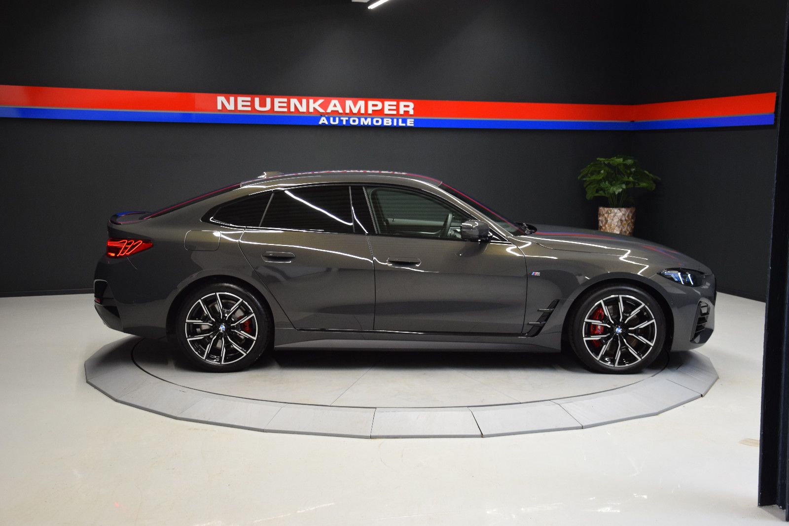 Fahrzeugabbildung BMW 420d Gran Coupé xDrive M sport HuD H&k ACC 360°