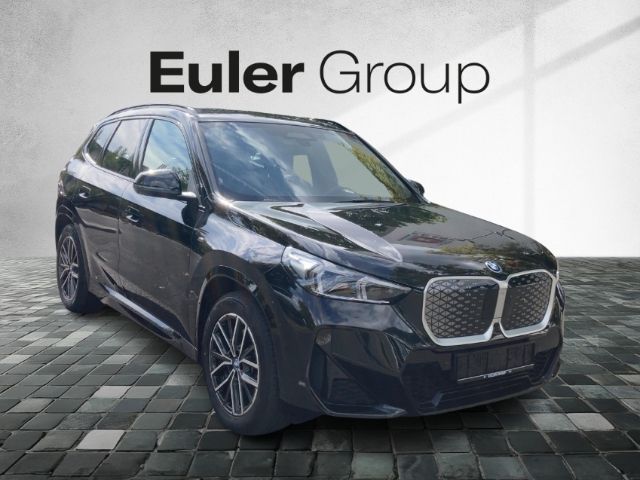 BMW iX1 xDrive30 M-Sport AHK 18'' adLED DA-Prof PA foto 5