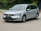 Volkswagen Passat 2.0 TDI *1 HAND *SERVICE NEU *TÜV NEU - Volkswagen Passat aus 2013