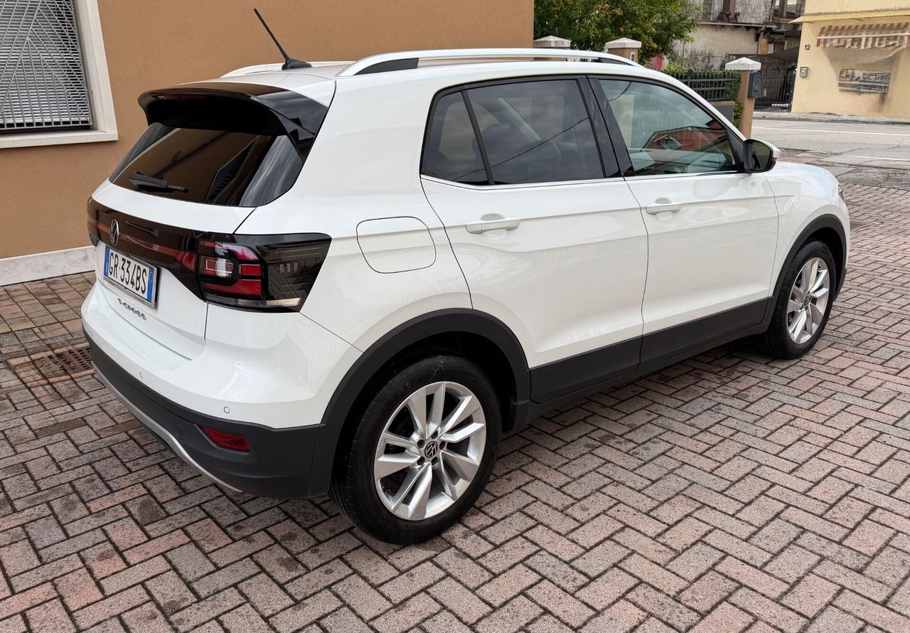 Volkswagen T-Cross 1.0 TSI 110 CV Ok Neopatentat imagem 2