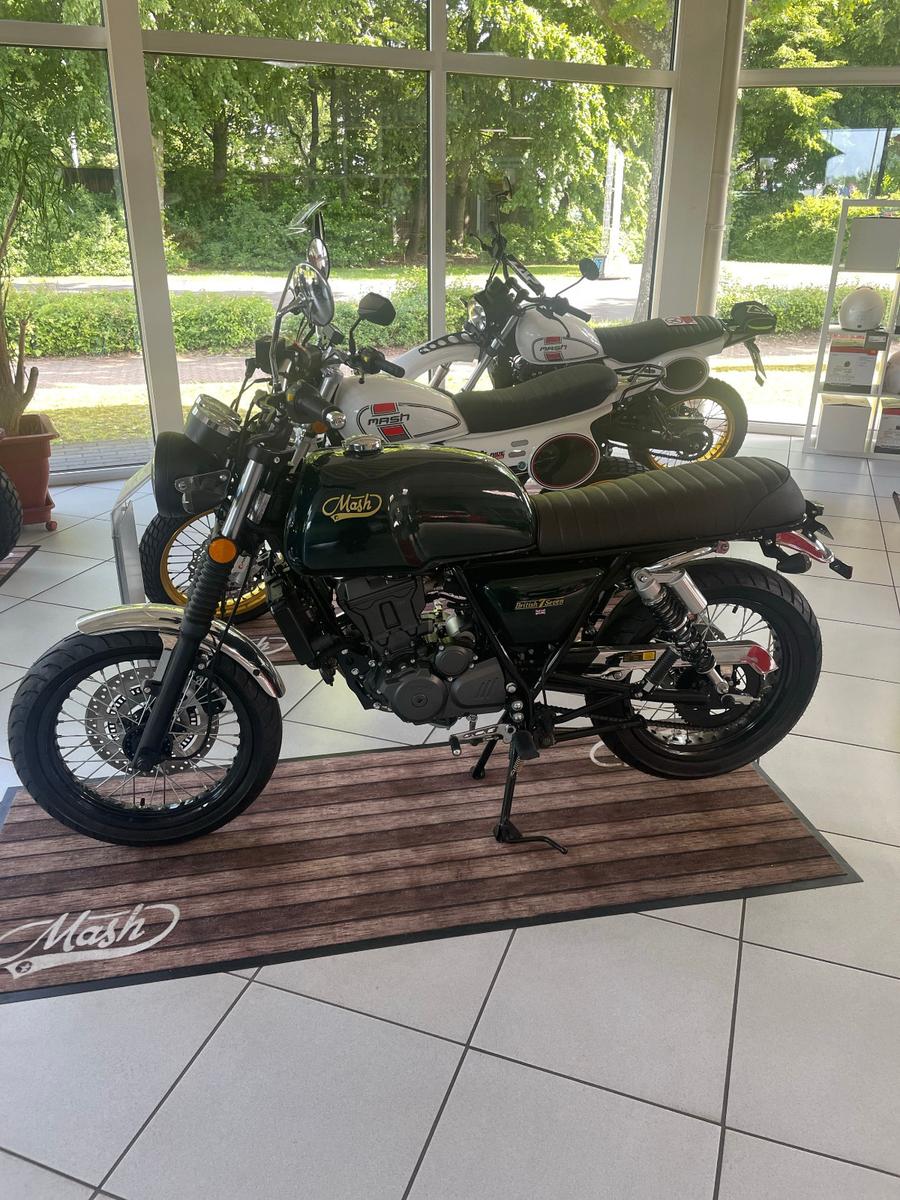 Mash Black Seven 125