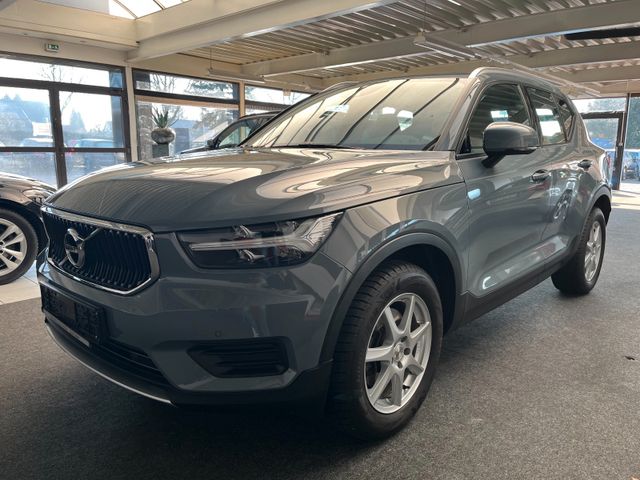 Volvo XC40 Momentum Pro 2WD