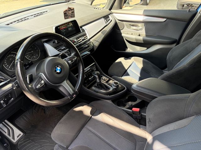 Fahrzeugabbildung BMW 220 Active Tourer 220 i M Sport Automatik