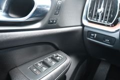 Fahrzeugabbildung Volvo V60 Cross Country D4 AWD Autom Pro*FSHZG*RFK*ACC