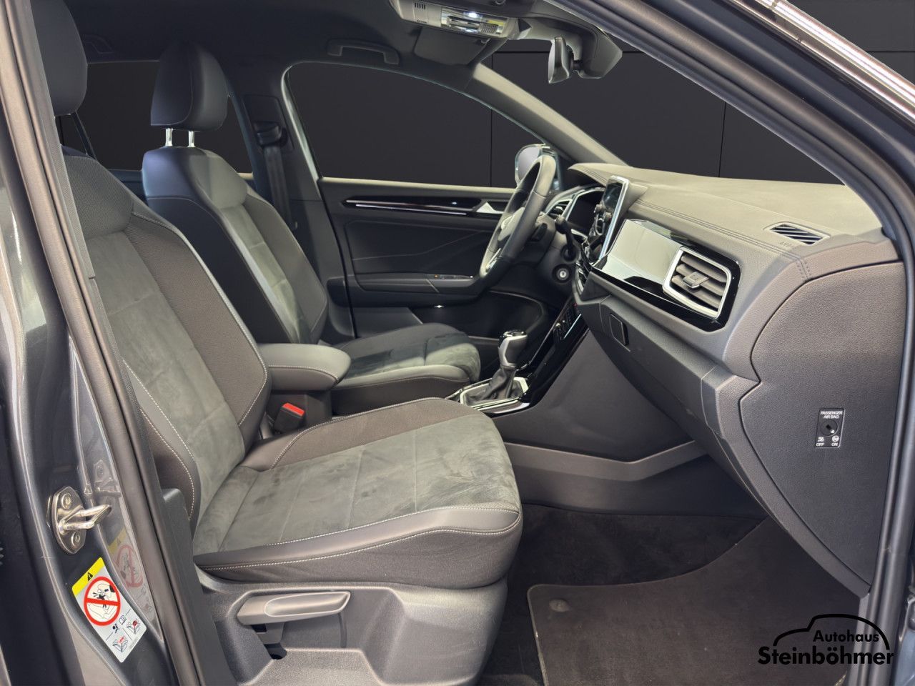 Volkswagen T-Roc - Bild 12