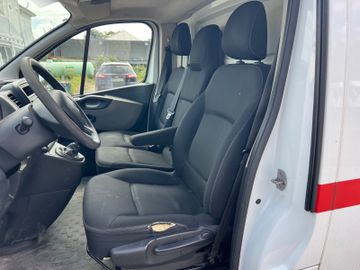 Renault Trafic - 10