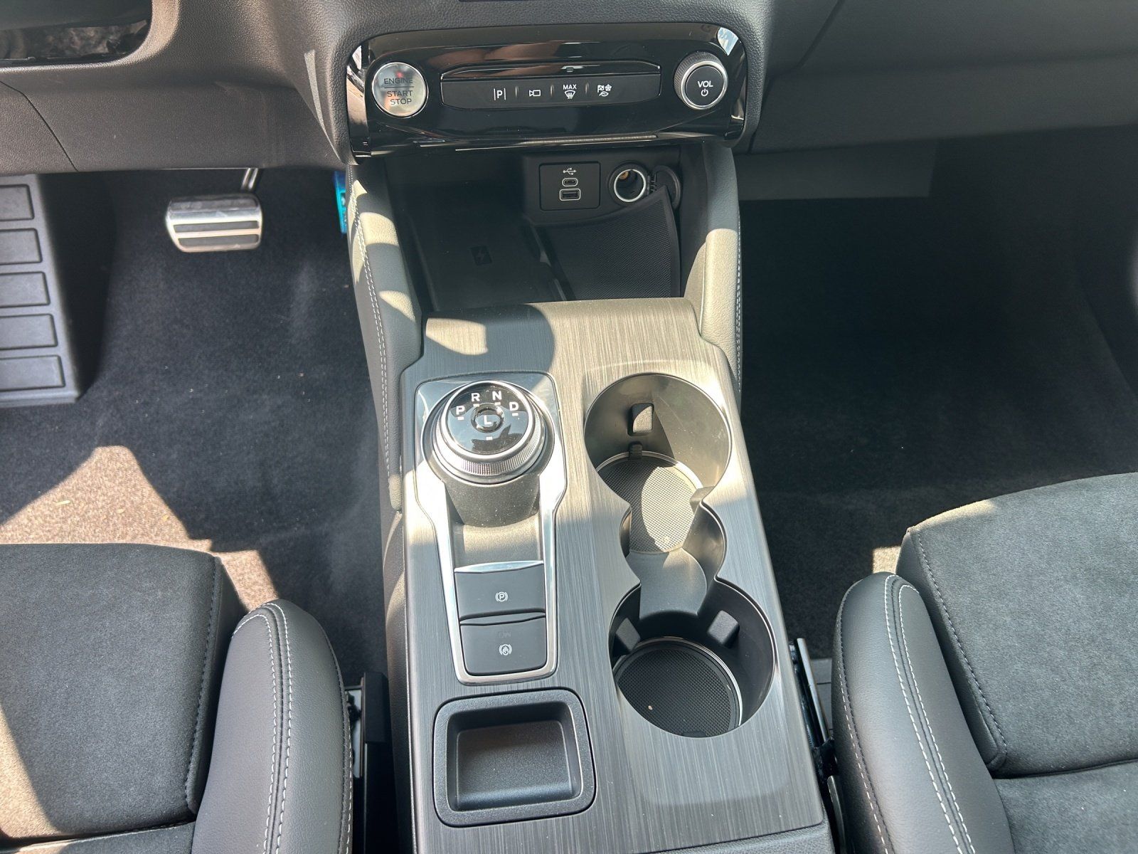 Fahrzeugabbildung Ford Kuga Active X PHEV ,FGS 3/5 Jahre
