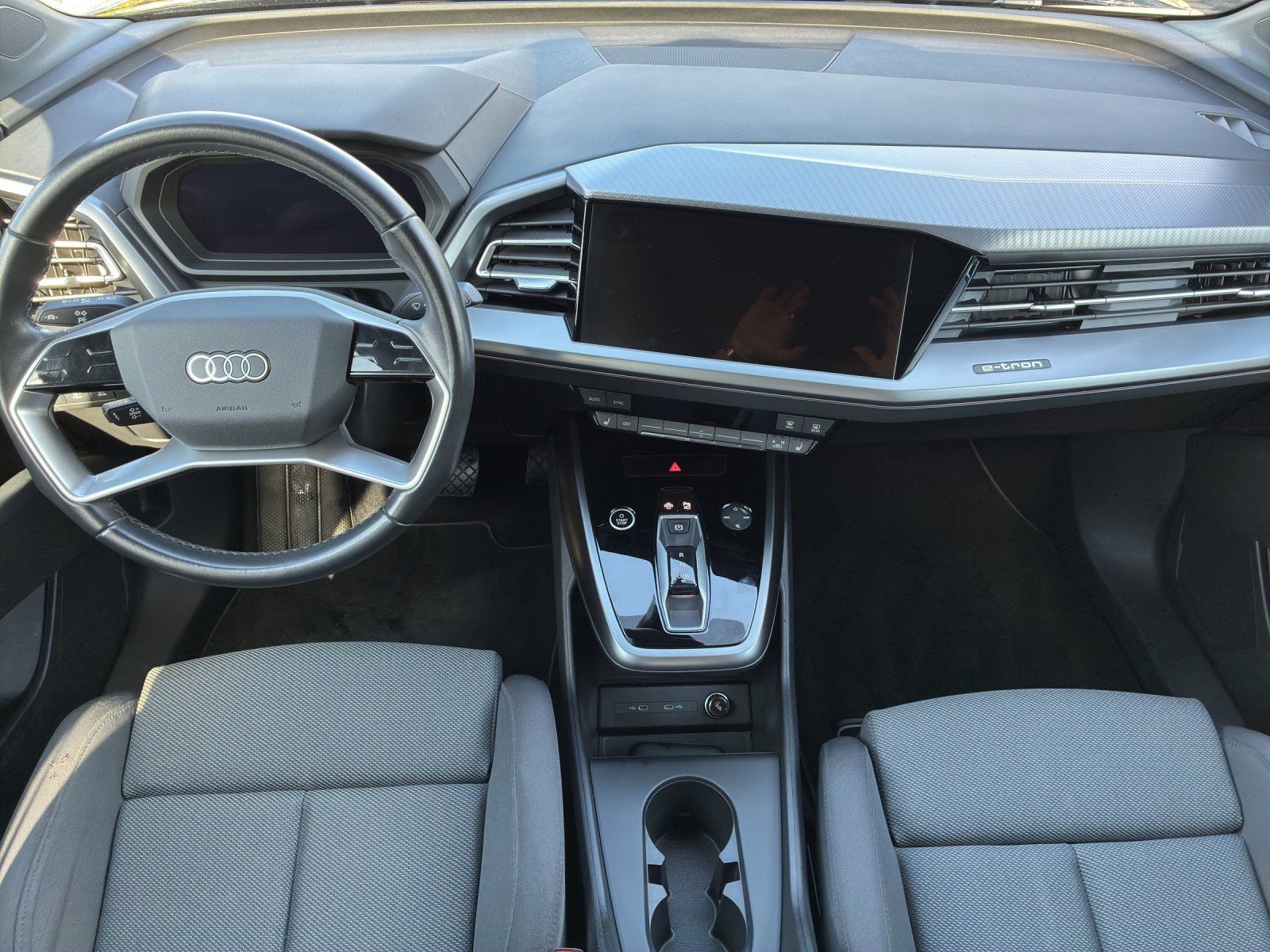 Fahrzeugabbildung Audi Q4 e-tron 40 e-tron Kamera,LED,Matrix,Navi,PDC