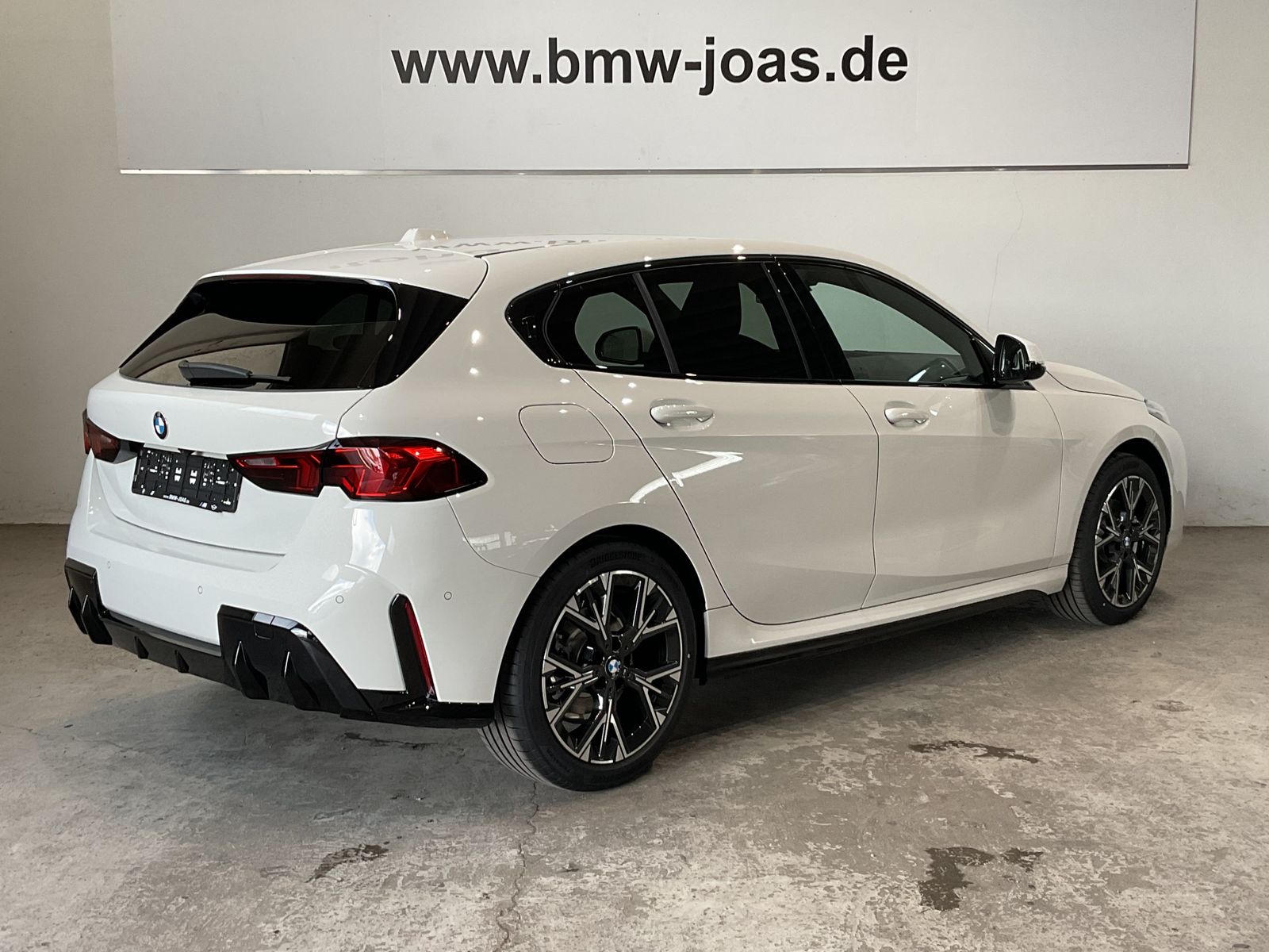 Fahrzeugeinzelansicht 17 Fahrzeugabbildung BMW 120 |Komfortzug. |AHK |elektr. Heckklappe DAB