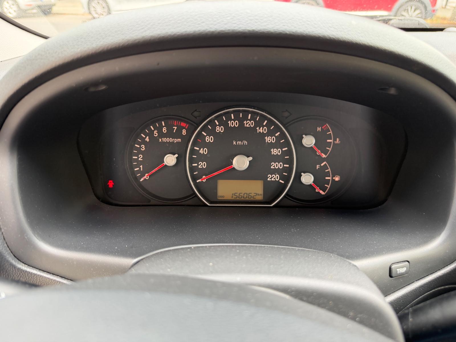Kia Carens 2009 — photo 17