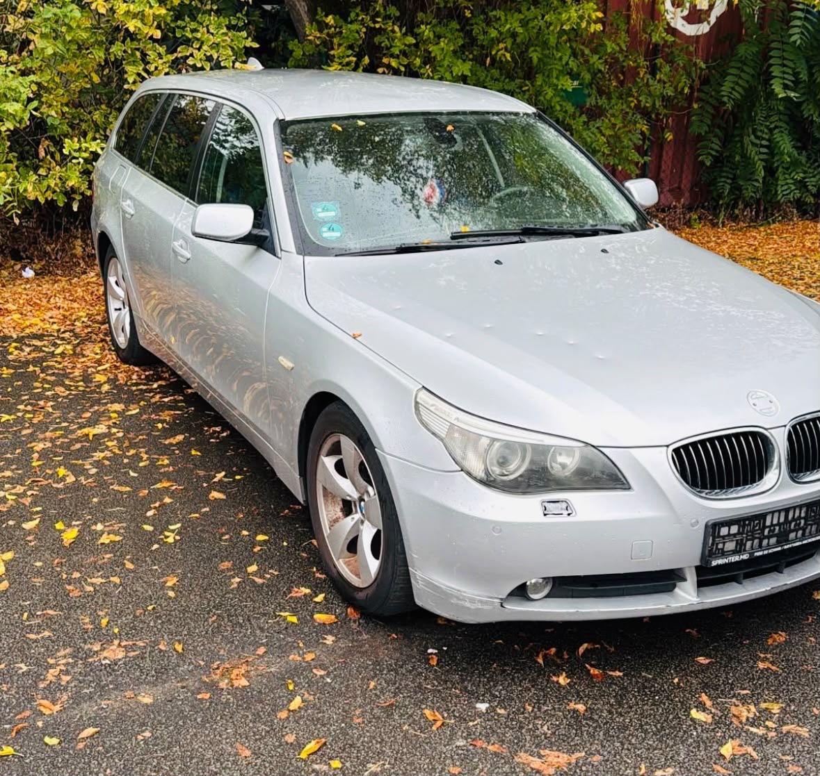 BMW 523 2007 — interior