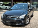 Hyundai i30 CW CLASSIC - Hyundai i30 aus 2010 mit Diesel-Antrieb