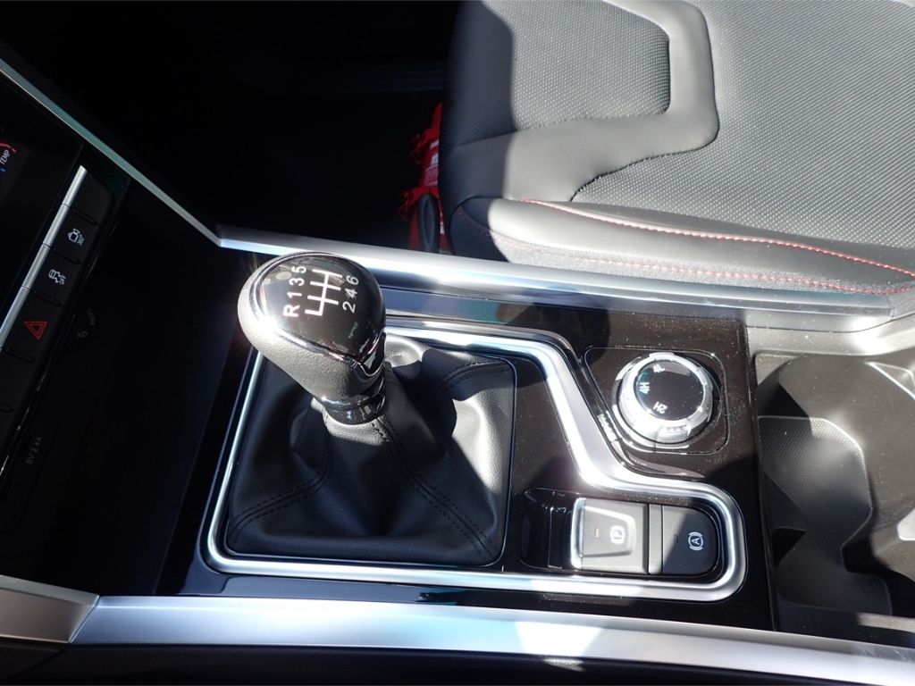 Fahrzeugabbildung JAC 8 Pro 2.4 4x4 3T Anhängelast Carplay/AndroidAuto