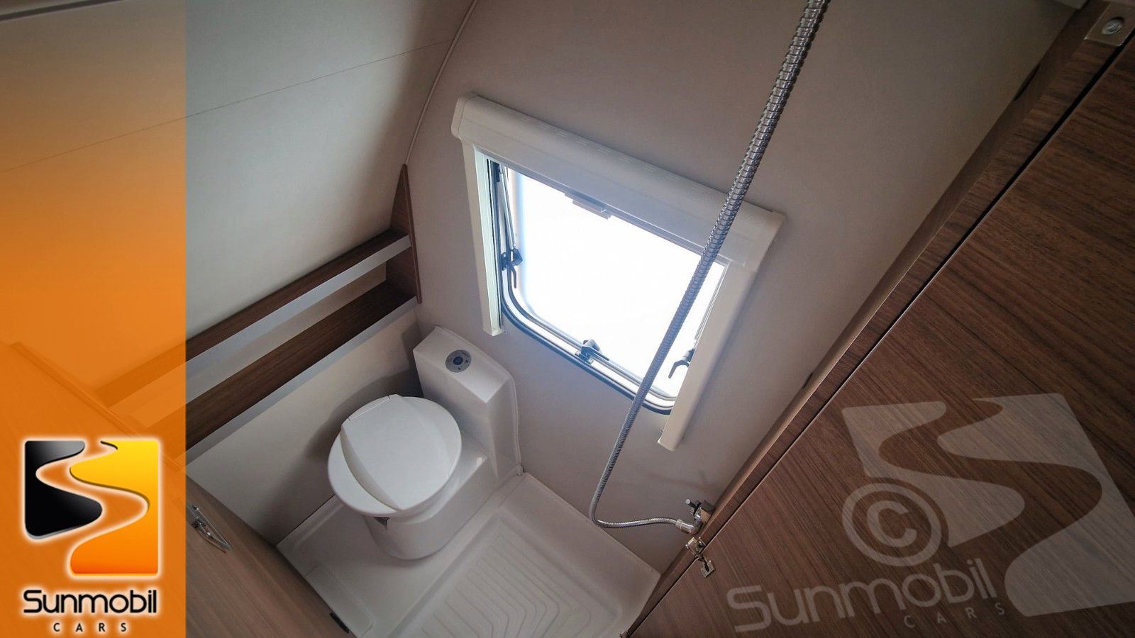 Fahrzeugabbildung Knaus Sport 540 FDK 1.800kg 3fach-Stockbett Plus-Paket