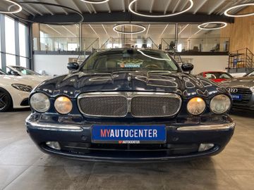 Jaguar XJ 2.7 D XJ6 Sovereign *Klima*Navi*PDC*Bluetooth