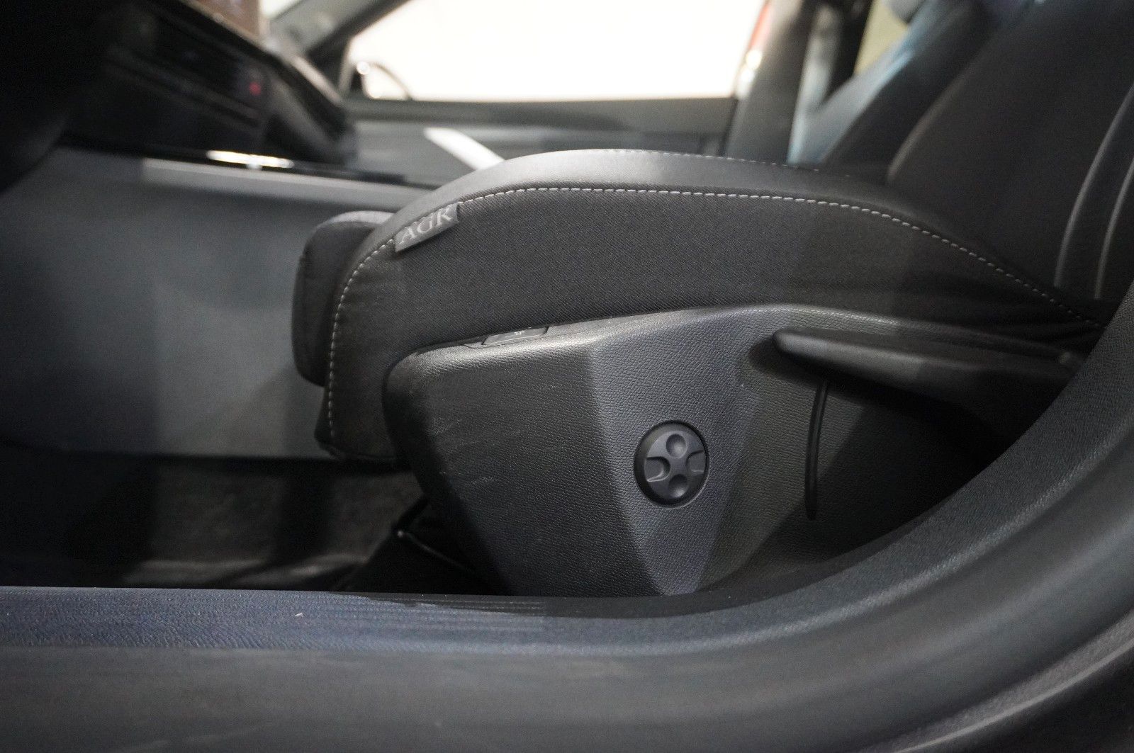 Fahrzeugabbildung Opel Astra L ST 1.5D GS LINE NAVI/LED/360°/SH/DAB/AHK